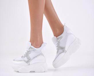 Дамски обувки на платформа  бели