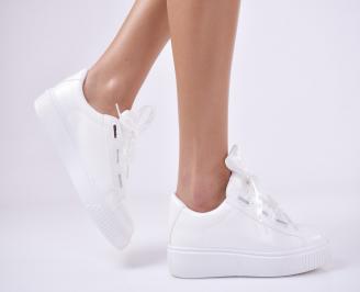 Дамски спортни  обувки  бяла