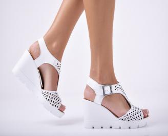 Дамски сандали на платформа естествена кожа бели