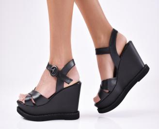 Дамски  сандали на платформа  черни