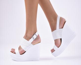 Дамски сандали естествена кожа бели
