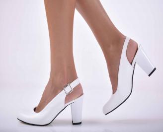 Дамски  елегантни сандали  бели