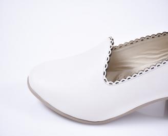 Дамски  обувки- Гигант  бежови