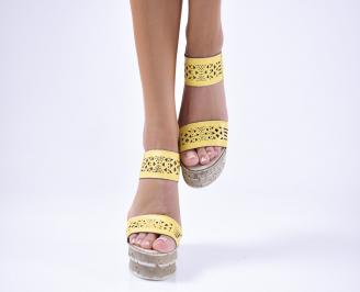 Дамски сандали  жълти