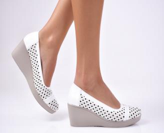 Дамски обувки  естествена кожа  бели