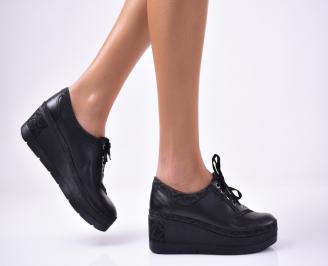 Дамски  обувки  на платформа  черни