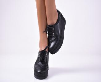 Дамски  обувки  на платформа  черни