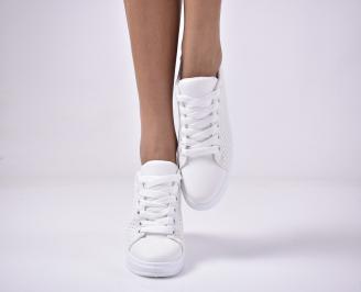 Дамски спортни  обувки  бели