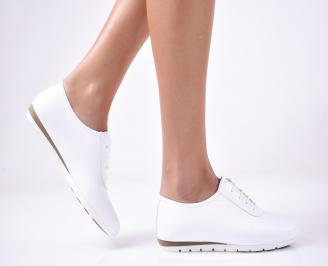 Дамски равни обувки естествена кожа бели.