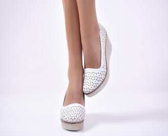 Дамски  обувки  на платформа бели