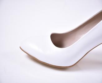 Дамски  обувки Гигант  бели