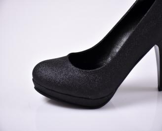 Дамски елегантни обувки гигант  черен.