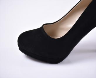 Дамски елегантни обувки гигант  черни.
