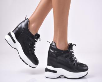 Дамски обувки на платформа  черни