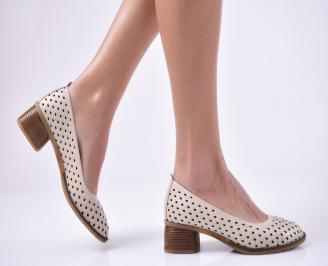 Дамски ежедневни обувки естествена кожа бежови.