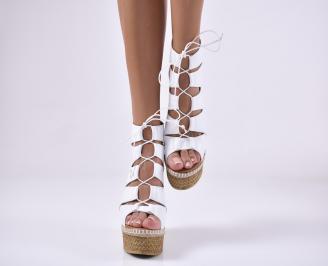 Дамски сандали на платформа естествена кожа бели.
