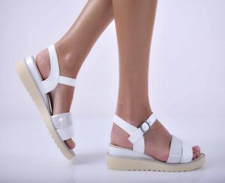 Дамски равни сандали естествена кожа бели