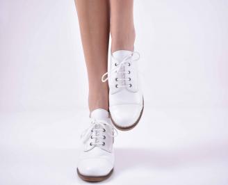 Дамски ежедневни обувки естествена кожа  стабилен ток бели EOBUVKIBG