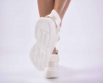 Дамски  спортни обувки бежави EOBUVKIBG