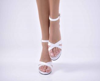 Дамски елегантни сандали бели EOBUVKIBG