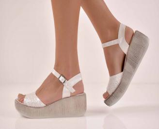 Дамски сандали на платформа естественна кожа сребристи EOBUVKIBG