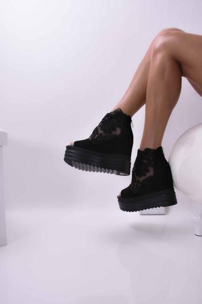 Дамски сандали на платформа черни  EOBUVKIBG