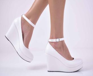 Дамски елегантни обувки на платформа бели EOBUVKIBG