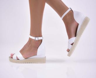 Дамски равни сандали естествена кожа  с ортопедична стелка бели EOBUVKIBG