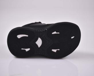 Юношески спортни обувки с ортопедична стелка черни EOBUVKIBG