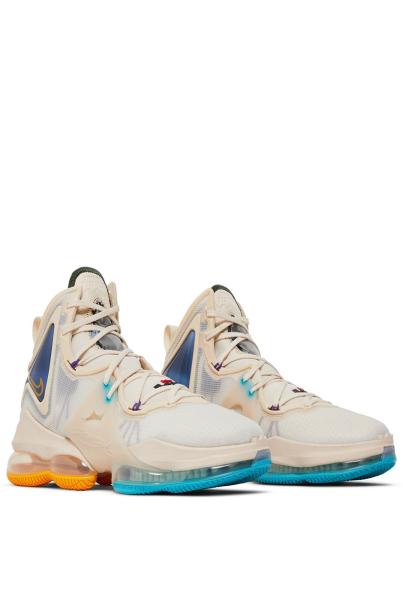 NIKE x LeBron James 19 Shoes Beige/White