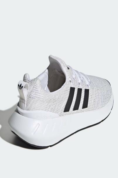 ADIDAS Originals Swift Run 22 Shoes White