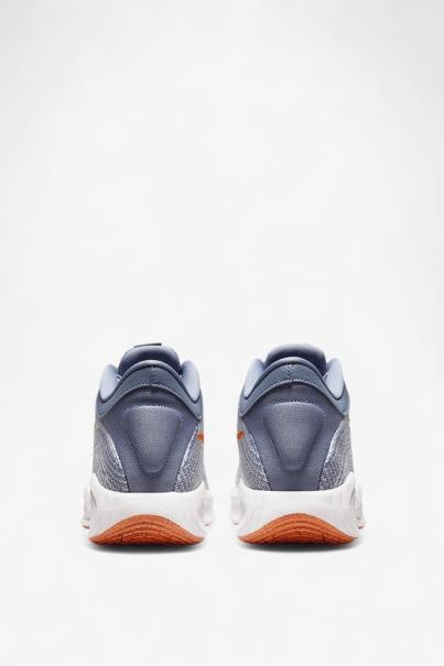 NIKE G.T. Hustle Academy Shoes Grey