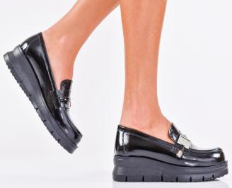 Дамски обувки естествен лак черни EOBUVKIBG