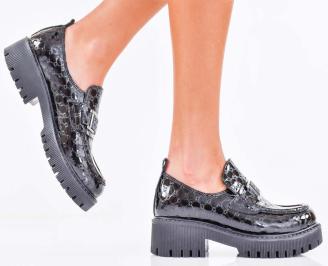 Дамски лоуфъри  черни EOBUVKIBG