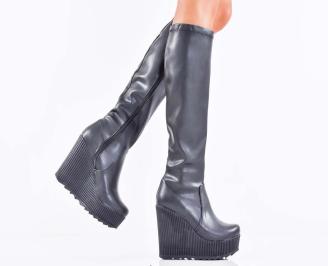 Дамски ботуши на платформа черни EOBUVKIBG