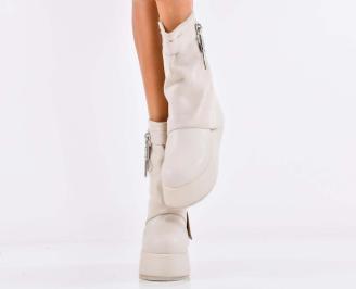 Дамски боти на платформа бежови EOBUVKIBG