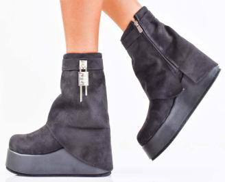 Дамски боти на платформа черни EOBUVKIBG