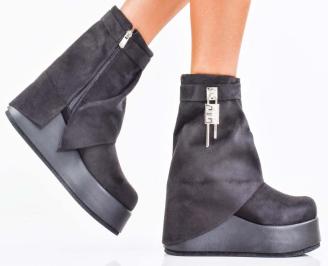 Дамски боти на платформа черни EOBUVKIBG