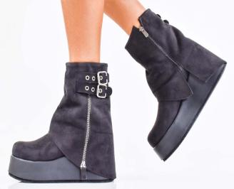 Дамски боти на платформа черни EOBUVKIBG