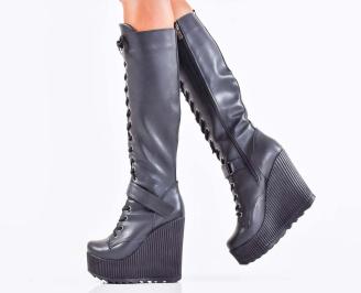 Дамски ботуши на платформа черни EOBUVKIBG