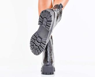 Дамски боти естествен лак черни EOBUVKIBG 3