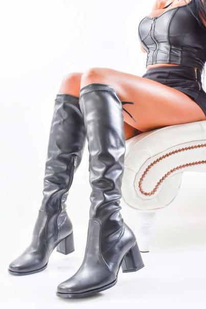 Дамски елегантни ботуши черни EOBUVKIBG