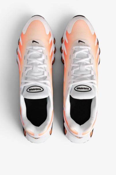 NIKE Air Max DN8 Shoes White/Orange