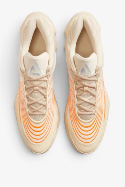 NIKE Giannis Immortality 4 Orange