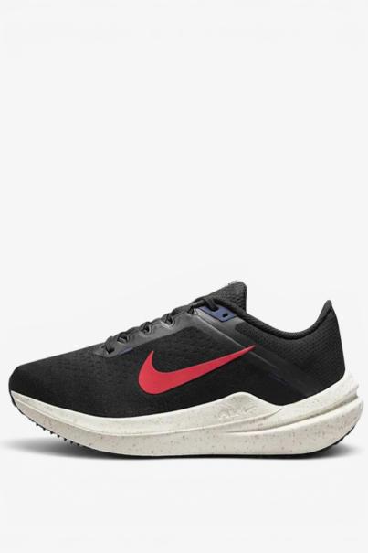 NIKE Air Winflo 10 Black/White