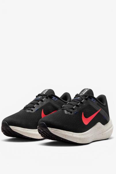 NIKE Air Winflo 10 Black/White