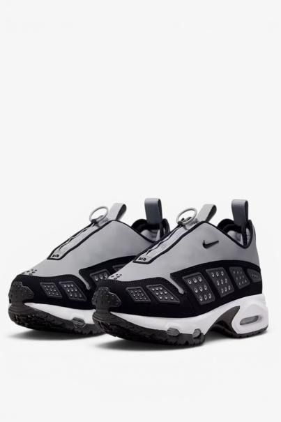 NIKE Women's Air Max SNDR Gray