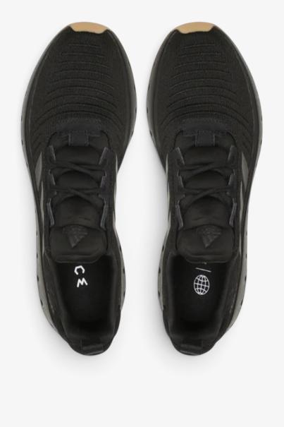 ADIDAS Swift Run Black