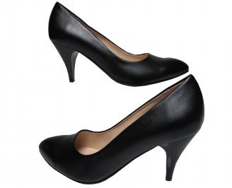 Дамски  обувки  -Гигант  еко кожа черни