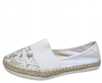 Дамски равни обувки дантела бели